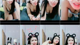 Mami Feby Cantik Ngangkang Sambil Remas Toket