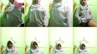 Abg Hijab Tobrut pap Colmek di Kamar Mandi